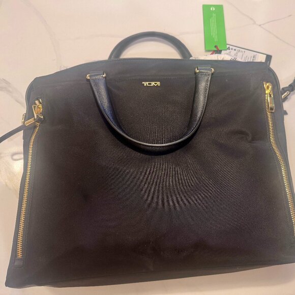 Tumi NWT Voyageur Kendallvile Brief Briefcase with Gold Hardware, Reg. $550 - Picture 2 of 4